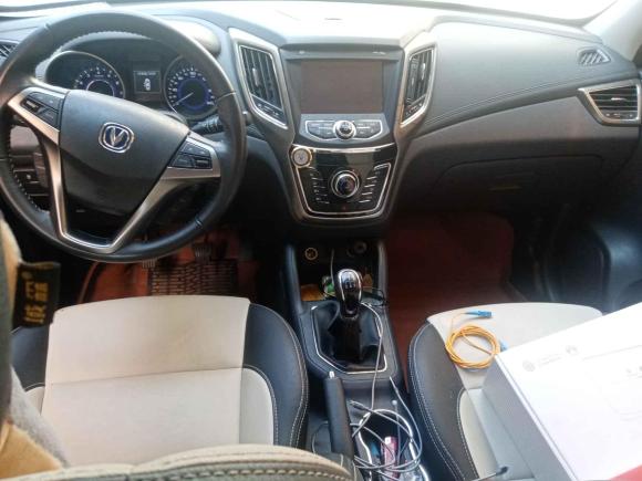 [佛山·粤H] 二手长安长安CS352017款 1.6L 手动豪华型