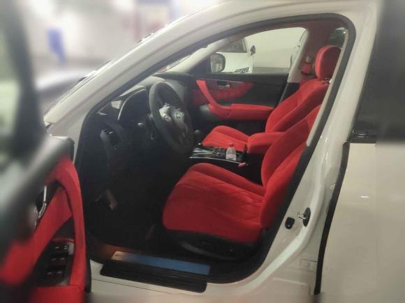 [上海·沪J] 二手英菲尼迪英菲尼迪QX702013款 3.7L 超越版