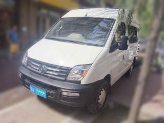 上汽大通MAXUS新途V802019款 2.5T经典款AMT傲运通改款短轴超低顶5/6座