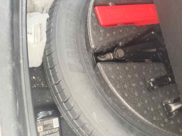 [杭州·浙B] 二手众泰众泰SR92017款 2.0T 自动极致之路版