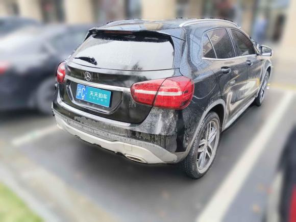 [嘉兴·沪C] 二手奔驰奔驰GLA2017款 GLA 200 时尚型