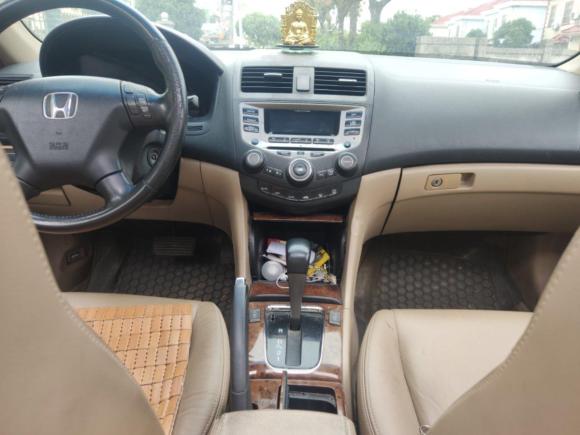 [上海·沪C] 二手本田雅阁2006款 2.4L 标准版