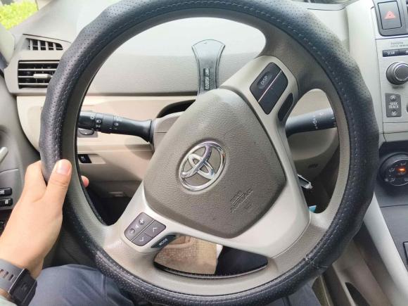 [上海·闽A] 二手丰田逸致2012款 180E CVT精英多功能版