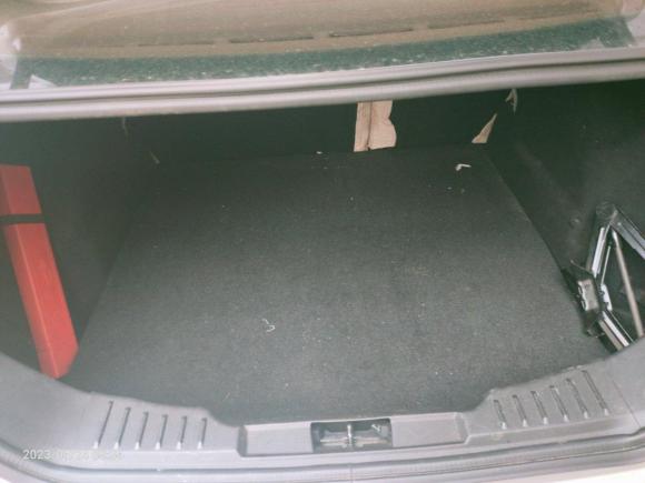 [上海·沪C] 二手福特福克斯2012款 三厢 1.6L 自动舒适型