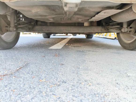 [青岛·鲁B] 二手荣威荣威3502015款 1.5L 手动豪华天窗版