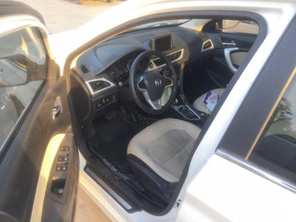 [佛山·粤E] 二手长安悦翔V72015款 1.6L 自动乐享型 国IV