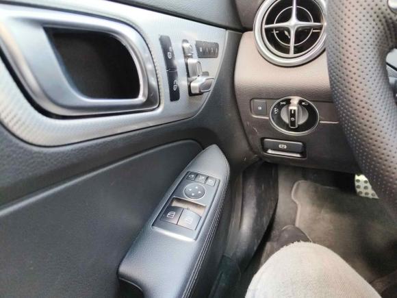 [上海·沪F] 二手奔驰奔驰SLC2018款 SLC 260 动感型