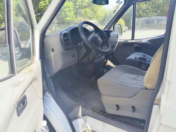 [上海·沪B] 二手福特经典全顺2015款 2.8T柴油多功能车短轴6座中顶JX493ZLQ4