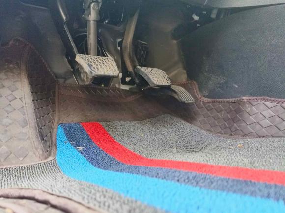 [西安·陕A] 二手上汽大通MAXUS大通G102018款 PLUS 2.4L 手动精英版