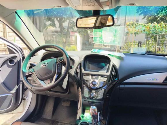 [上海·沪J] 二手比亚迪秦新能源2015款 1.5T 双冠旗舰Plus版