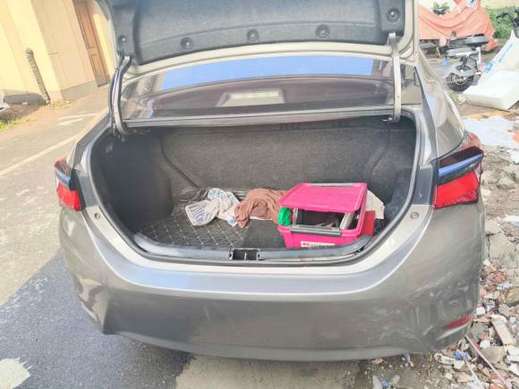 [上海·沪A] 二手丰田卡罗拉双擎E+2019款 1.8L E-CVT豪华版