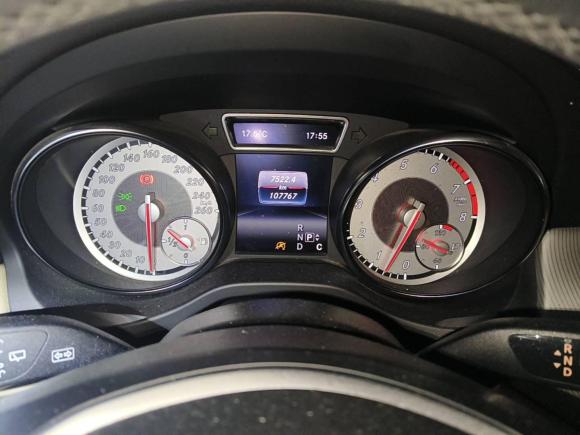 [无锡·苏B] 二手奔驰奔驰GLA2016款 GLA 200 动感型