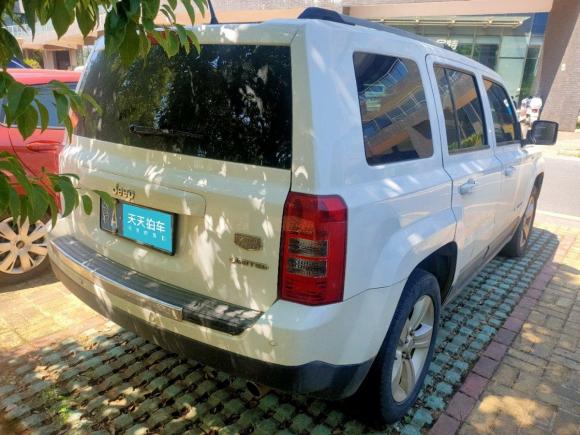 [南昌·赣A] 二手Jeep自由客2014款 2.4L 豪华导航版