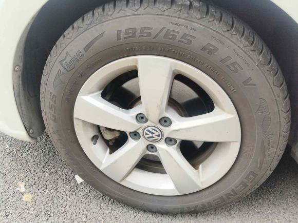 [上海·粤S] 二手大众朗行2015款 1.6L 自动风尚版