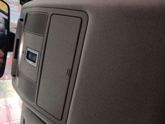 [北京·京L] 二手路虎揽胜极光2014款 2.0T 5门耀动版