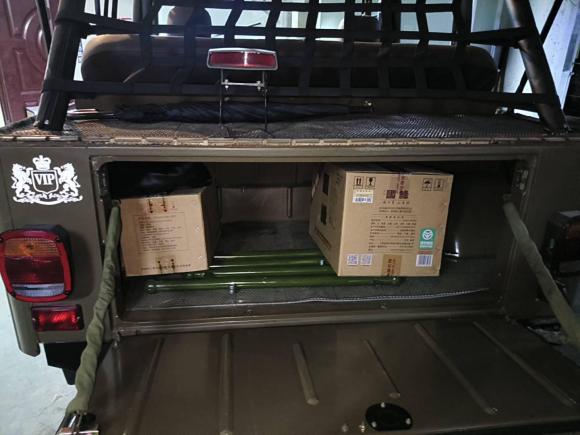 [南京·苏A] 二手BAW北汽制造212经典2016款 2.0L 三角门 四驱豪华型 国V