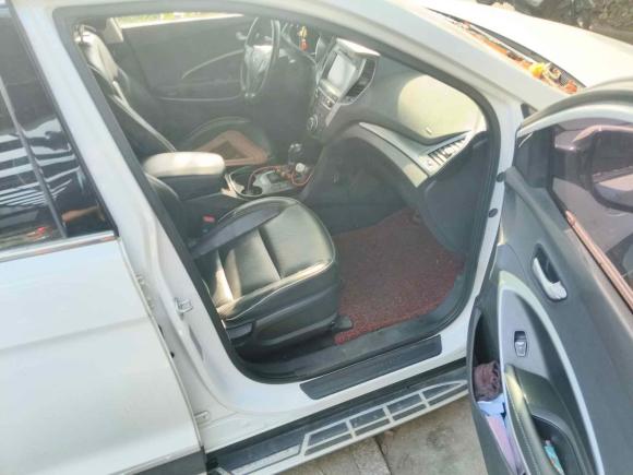 [苏州·苏E] 二手现代胜达2017款 2.0T 自动两驱智能型 7座