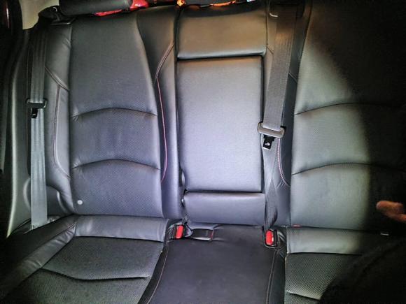 [上海·闽J] 二手马自达马自达3 昂克赛拉2014款 两厢 2.0L 自动旗舰型