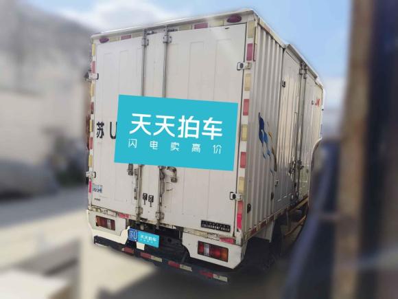 [苏州·苏U] 二手江铃宝典2016款 2.9T PLUS柴油两驱基本型5140长JX4D30