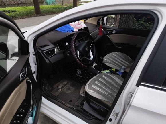 [无锡·苏B] 二手宝骏宝骏310W2017款 1.5L 手动时尚型 国VI