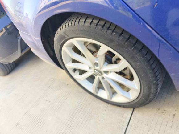 [南京·苏L] 二手奥迪奥迪A4L2018款 30周年年型 40 TFSI 时尚型