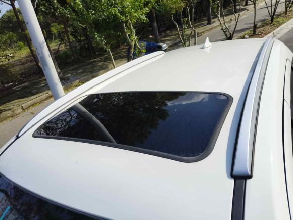 [上海·沪C] 二手奔腾奔腾X402017款 1.6L 自动豪华型