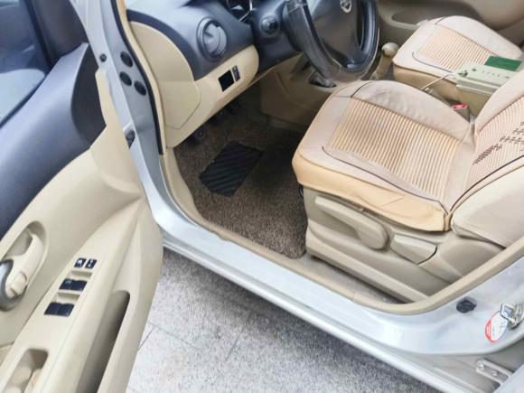 [嘉兴·浙F] 二手日产骊威2013款 1.6XE 手动舒适版