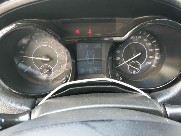 [深圳·粤M] 二手江铃驭胜S3502013款 2.4T 自动四驱柴油豪华版5座