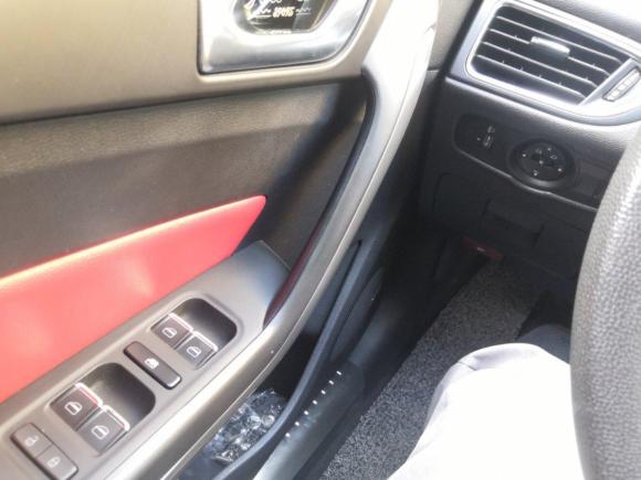 [上海·鲁U] 二手奇瑞艾瑞泽52017款 1.5L 手动豪华版