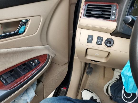 [上海·沪A] 二手丰田皇冠2012款 2.5L Royal 真皮版