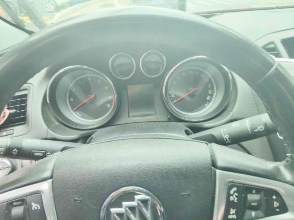 [杭州·浙C] 二手别克君威2011款 2.4L SIDI旗舰版