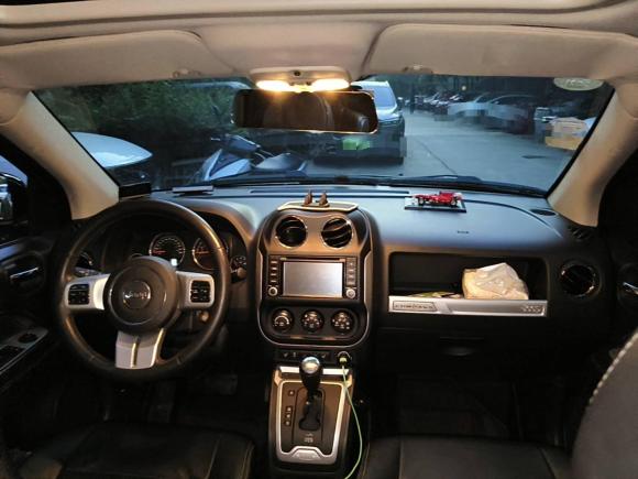 [西安·陕A] 二手Jeep指南者2014款 2.0L 两驱豪华版