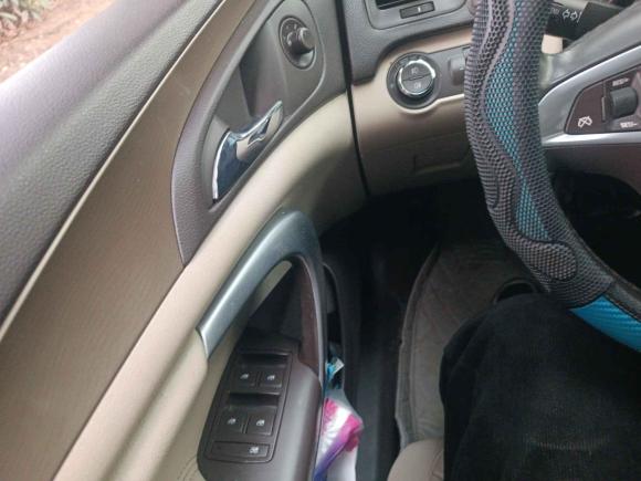 [苏州·苏E] 二手别克君威2009款 2.0L 精英版