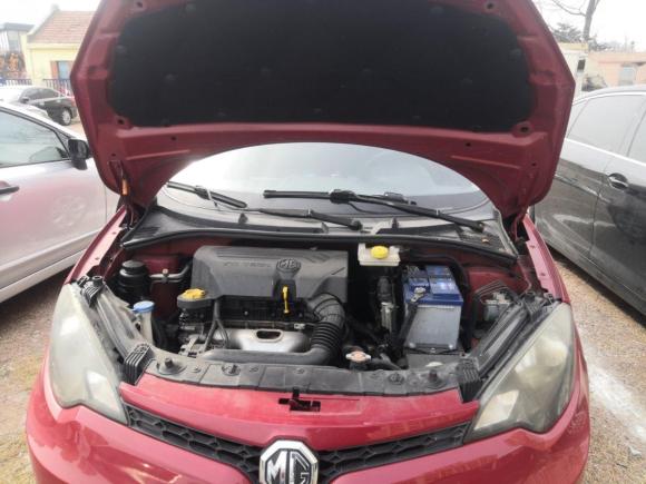 [青岛·桂B] 二手名爵名爵32014款 1.5L AMT精英版