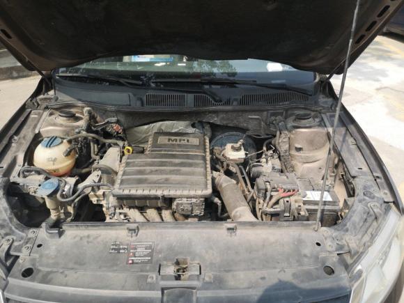 [佛山·粤X] 二手大众朗行2013款 1.6L 自动风尚型