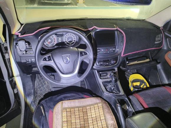 [合肥·皖A] 二手宝骏宝骏5602016款 1.8L 手动精英型