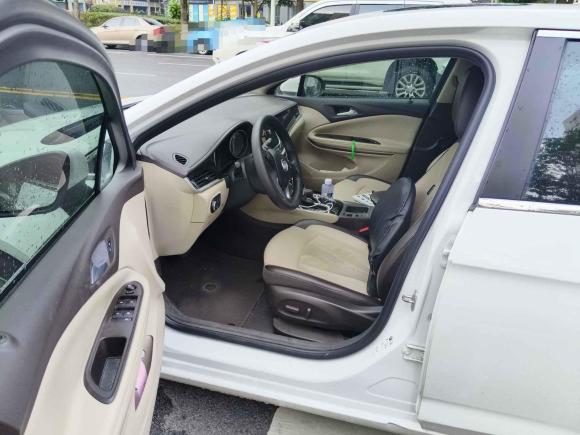 [成都·川A] 二手别克威朗2017款 三厢 15S 自动领先型