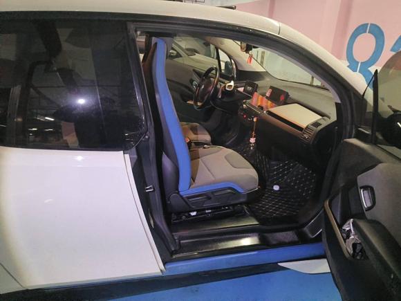 [无锡·苏B] 二手宝马宝马i32016款 升级款时尚型