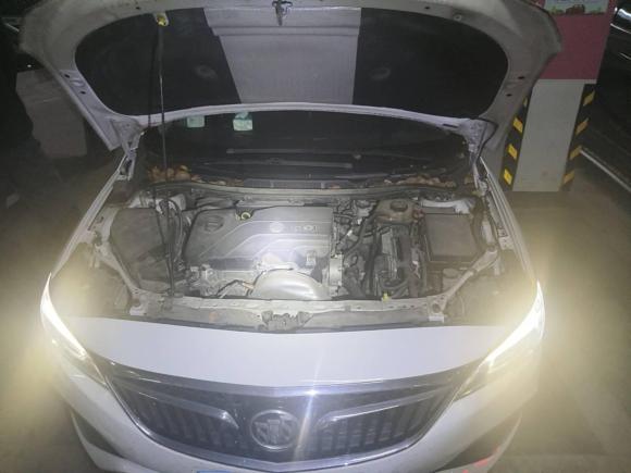 [南京·苏L] 二手别克威朗2018款 三厢 15S 自动进取型