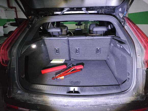 [西安·陕U] 二手凯迪拉克凯迪拉克XT42022款 28T 两驱风尚型