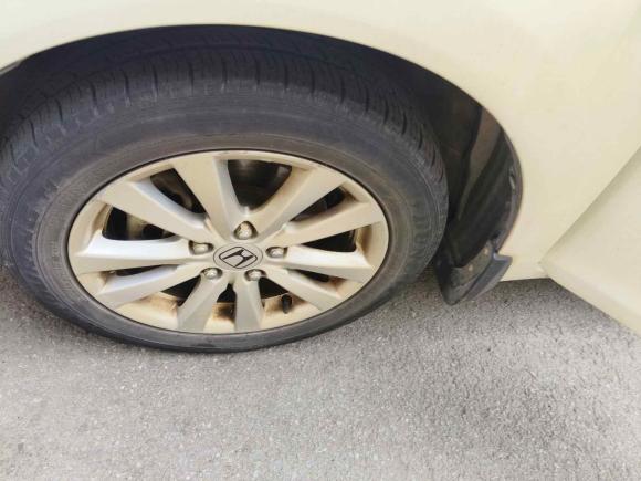 [武汉·鄂A] 二手本田思域2014款 1.8L 自动舒适版