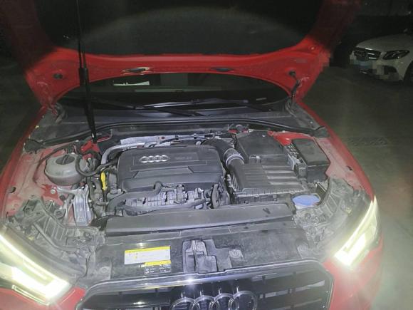 [济南·鲁A] 二手奥迪奥迪A32015款 Sportback 45 TFSI S line 运动型