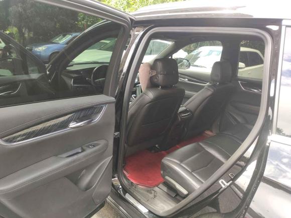 [杭州·浙A] 二手凯迪拉克凯迪拉克XT62020款 28T 七座四驱豪华型