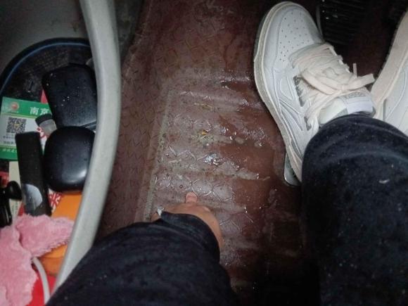 [南京·苏A] 二手雪铁龙雪铁龙C4L2013款 1.6L 手动劲享版