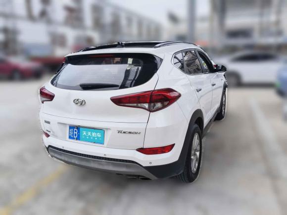 [芜湖·皖B] 二手现代途胜2015款 1.6T 双离合两驱智能型