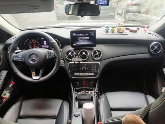 [上海·沪B] 二手奔驰奔驰GLA2018款 GLA 200 时尚型