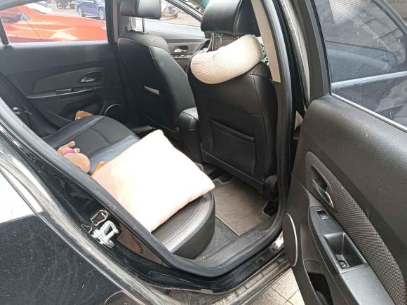 [佛山·粤X] 二手雪佛兰科鲁兹2013款 掀背 1.6L 自动豪华型