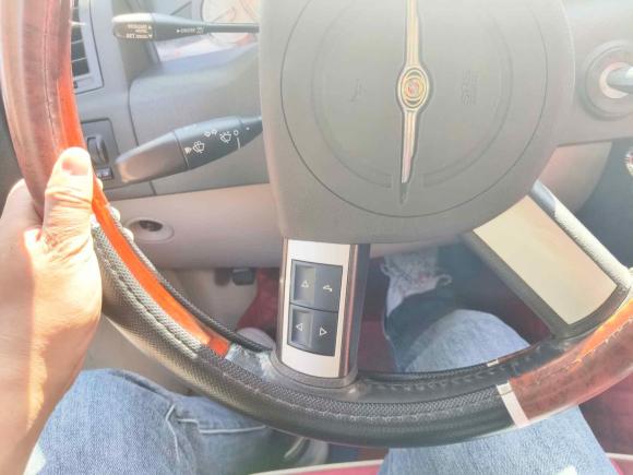 [苏州·苏E] 二手克莱斯勒克莱斯勒300C2006款 3.5L 豪华领航版