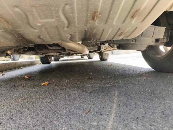 [济南·鲁A] 二手奔腾奔腾X802017款 2.0L 自动精英型