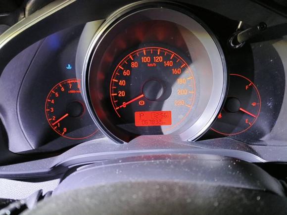 [上海·皖J] 二手本田飞度2014款 1.5L LX CVT舒适型